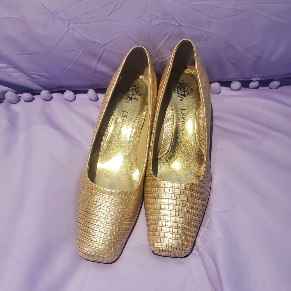 J.Renee Gold Textured Heels